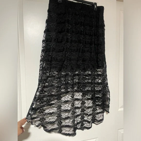 ▪️Black Lace High Low Skirt▪️ - Picture 1 of 5